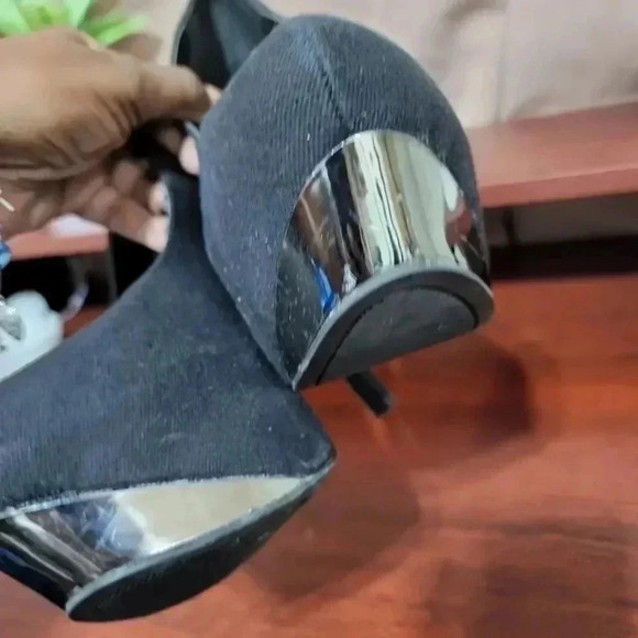 SHOE Dazzle Platform Heels. Size 8.5 - Picture 6 of 10